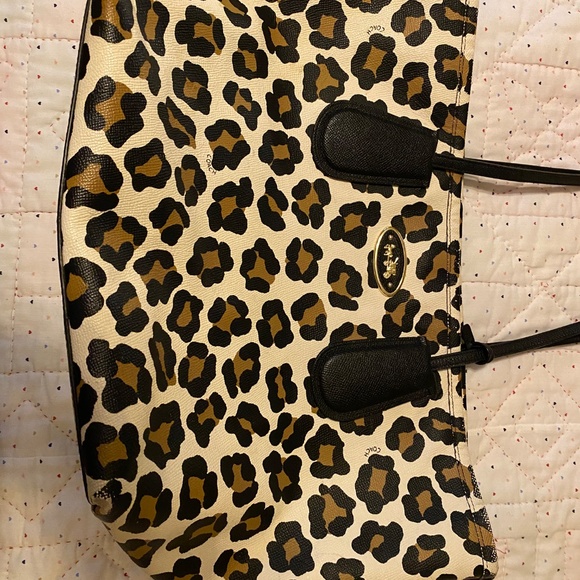 Coach leopard Tote‎  Print Getaway Weekender tote - Picture 10 of 16
